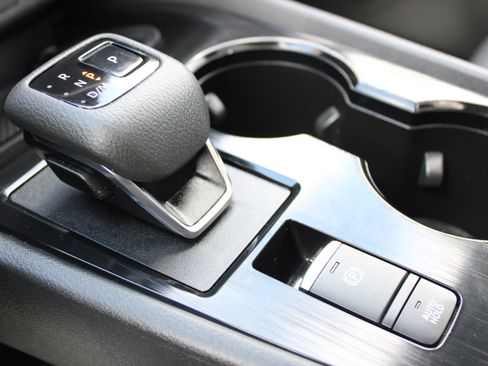 Certified 2024 Nissan Rogue SV w/ SV Premium Package image 18