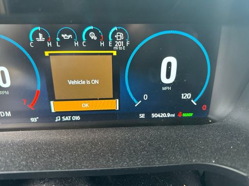 Used 2022 Ford F150 Lariat w/ Equipment Group 502A High AWD/4WD image 15