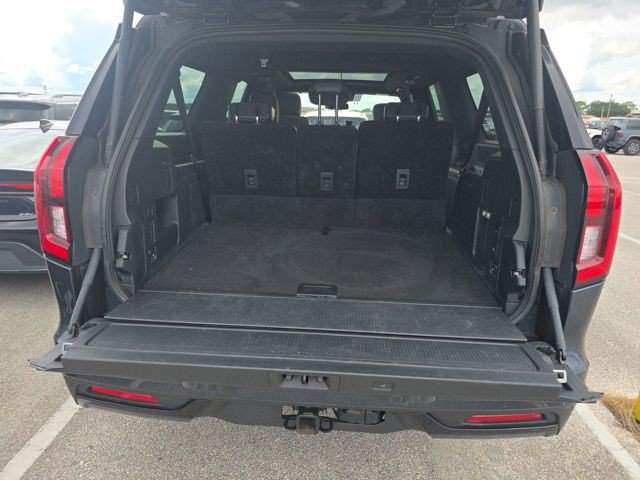 Used 2025 Ford Expedition Max Platinum w/ Stealth Appearance Package AWD/4WD image 17