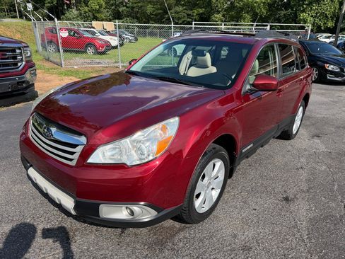Used 2011 Subaru Outback 2.5i Limited w/ PWR Moonroof Pkg AWD/4WD image 3