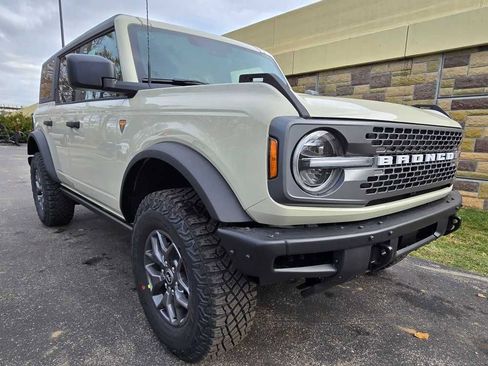 New 2025 Ford Bronco Badlands AWD/4WD image 37