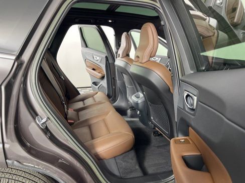 Used 2023 Volvo XC60 B5 Plus w/ Protection Package Premier FWD image 41
