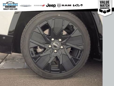 Used 2024 Jeep Wagoneer Limited AWD/4WD image 5
