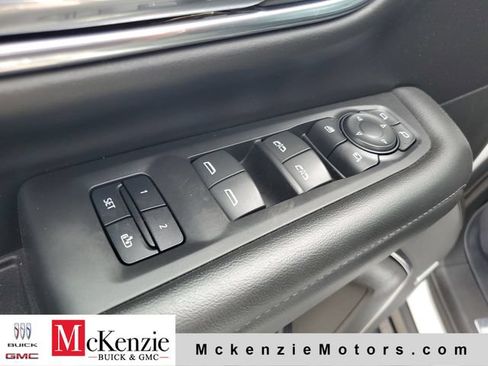 Used 2023 Chevrolet Tahoe Z71 w/ Z71 Off-Road Package AWD/4WD image 9