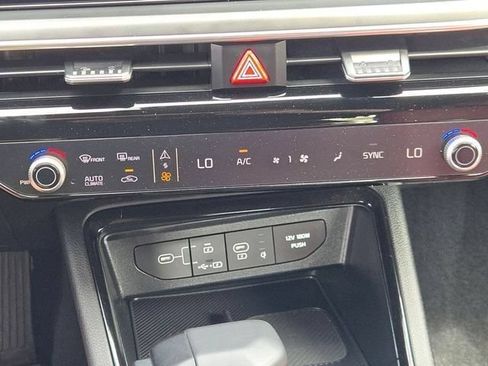 Used 2025 Kia K5 GT-Line w/ GT-Line Premium Package FWD image 33