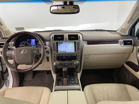 Used 2018 Lexus GX 460 Luxury image 16