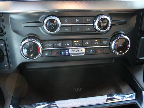 Used 2024 Ford F250 King Ranch w/ Tremor Off-Road Package AWD/4WD image 21