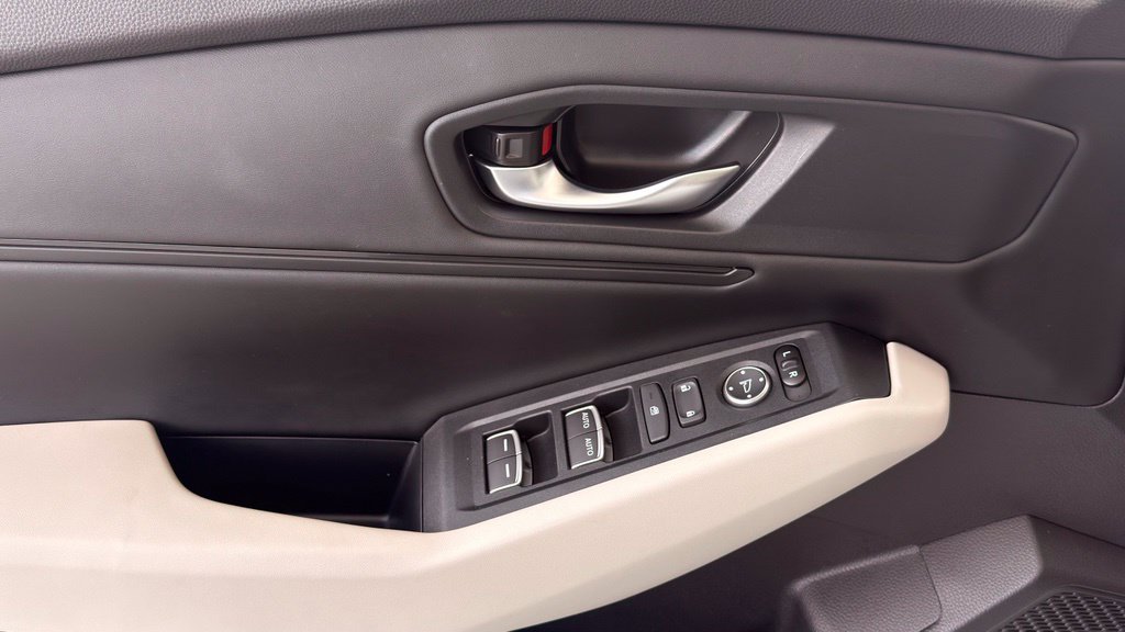 Used 2026 Honda Accord SE image 33