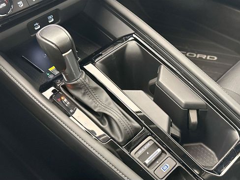 Used 2024 Honda Accord Touring image 24