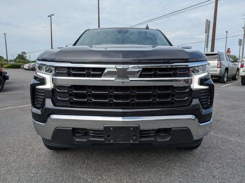 Used 2022 Chevrolet Silverado 1500 LT w/ Z71 Off-Road Package AWD/4WD image 8