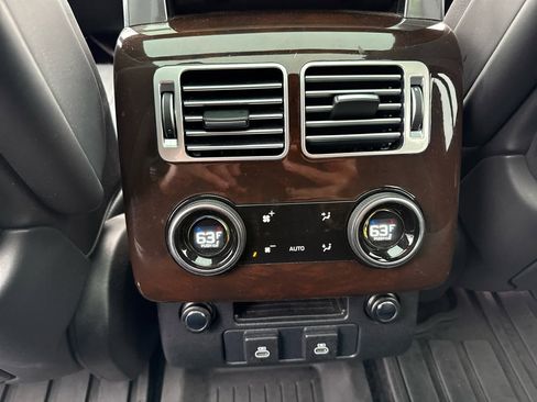 Used 2022 Land Rover Range Rover Westminster Edition image 26