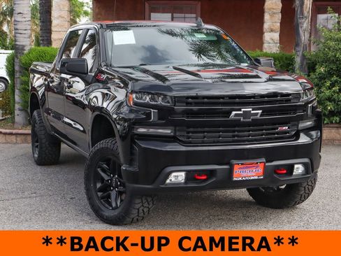 Used 2019 Chevrolet Silverado 1500 LT Trail Boss image 2