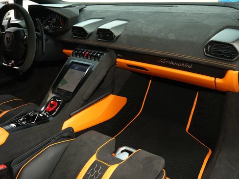 Used 2023 Lamborghini Huracan Tecnica RWD image 14
