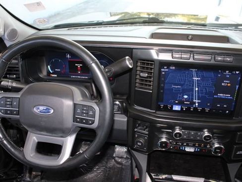 Used 2024 Ford F250 Lariat w/ Black Appearance Package image 25