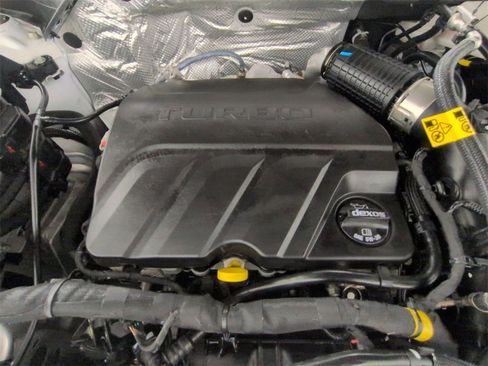 Certified 2024 Chevrolet Trax RS image 26