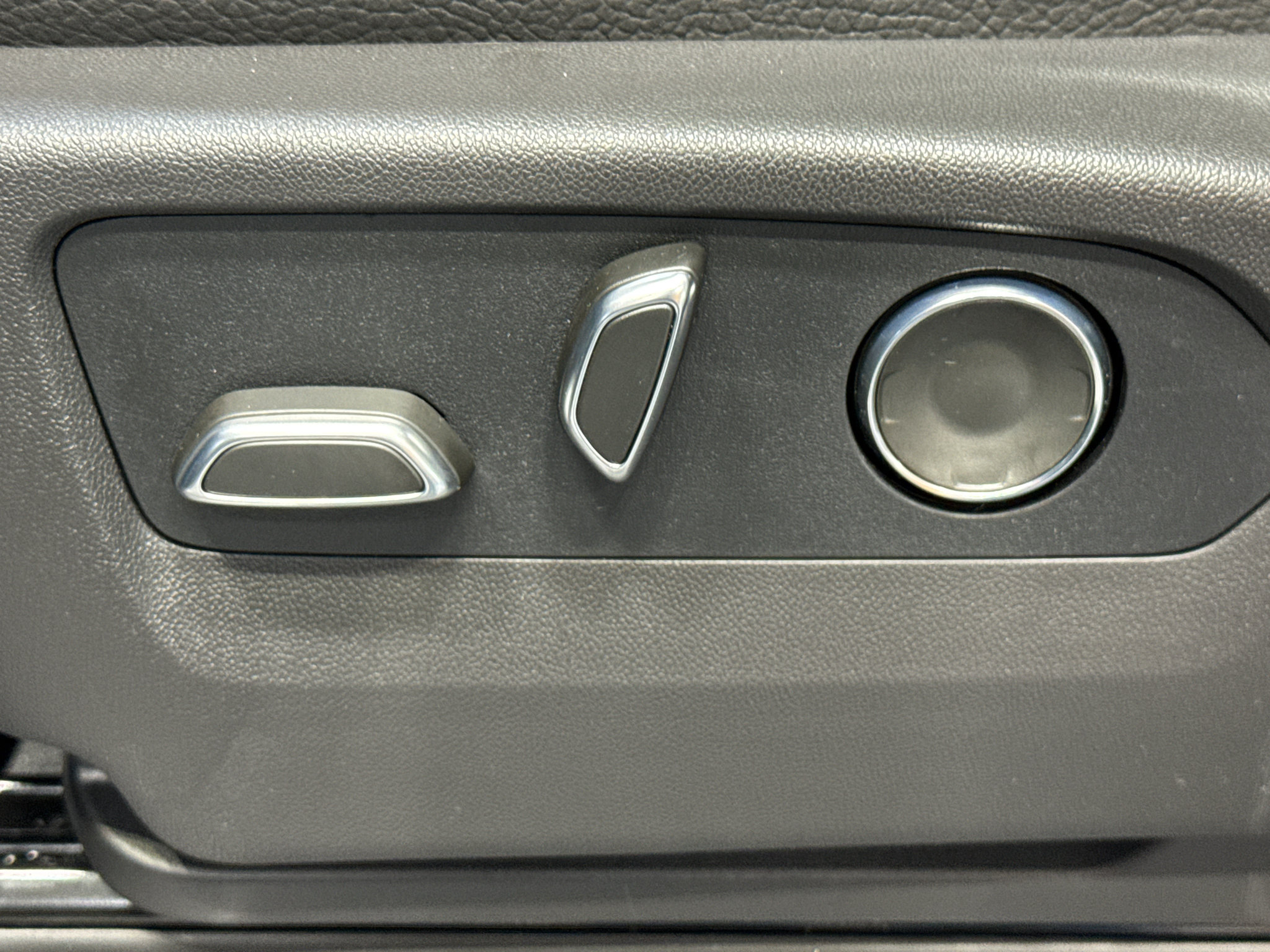 New 2027 GMC Yukon Denali w/ Denali Reserve Package AWD/4WD image 19