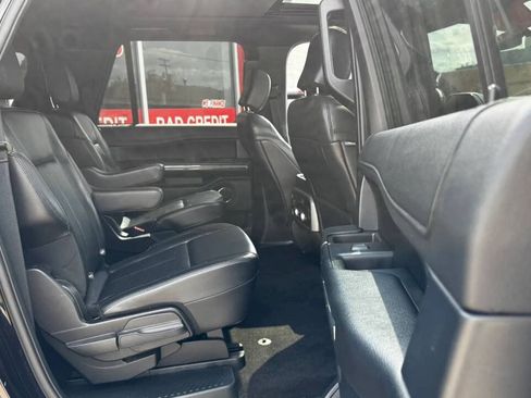 Used 2020 Ford Expedition Max XLT w/ Equipment Group 202A AWD/4WD image 20