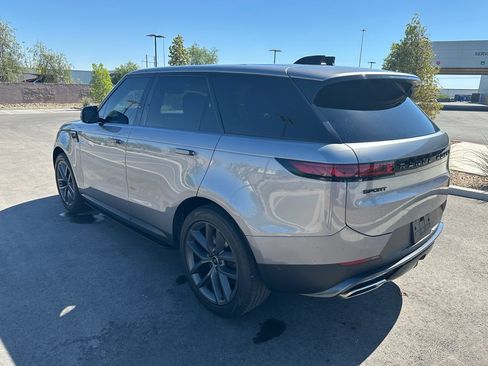 Used 2024 Land Rover Range Rover Sport SE AWD/4WD image 12