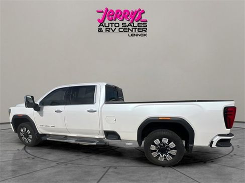 Used 2024 GMC Sierra 2500 Denali w/ Denali Reserve Package image 12