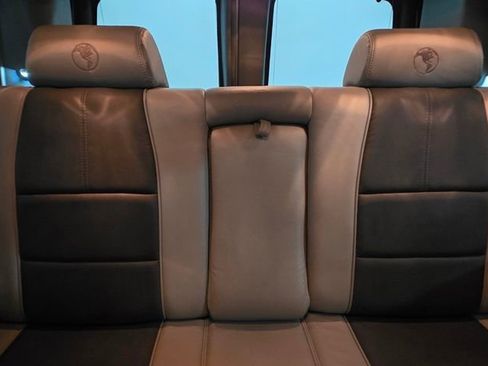 Used 2019 GMC Savana 2500 Extended w/ Enhanced Convenience Package image 18