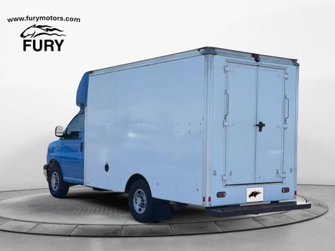 Used 2020 Chevrolet Express 3500 w/ Power Convenience Package RWD image 6