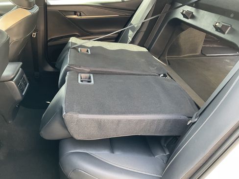 Used 2025 Toyota Camry SE FWD image 39