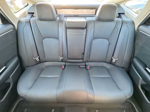 Certified 2018 Honda Clarity Touring image 13