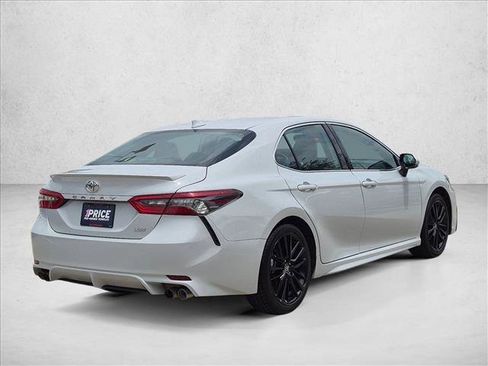 Used 2024 Toyota Camry XSE FWD image 5