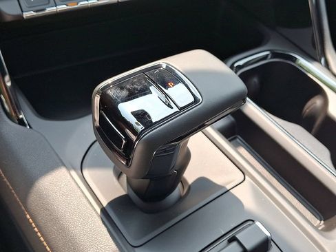 New 2026 GMC Sierra 1500 AT4 w/ AT4 Premium Package AWD/4WD image 11