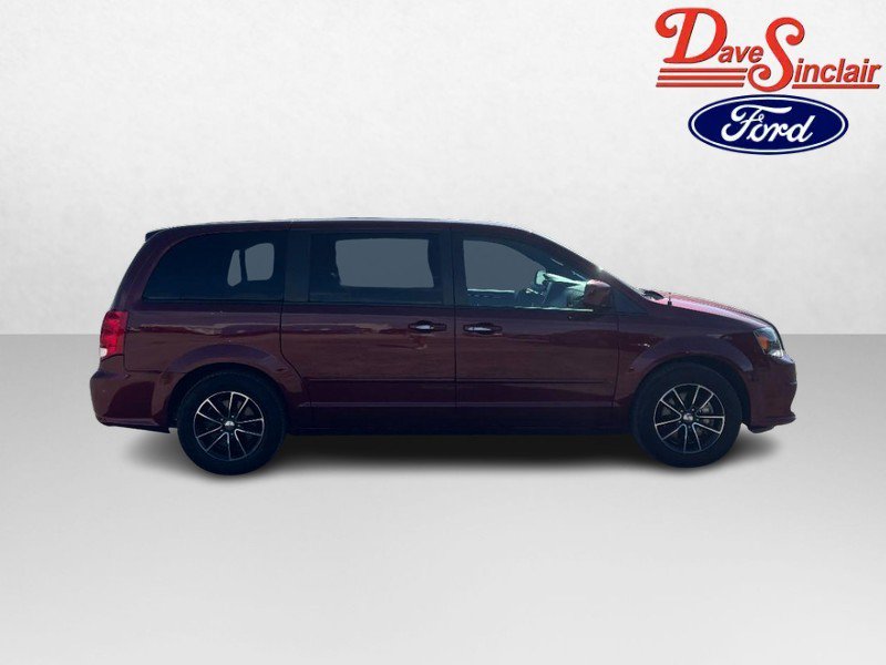 Used 2017 Dodge Grand Caravan SE FWD image 5