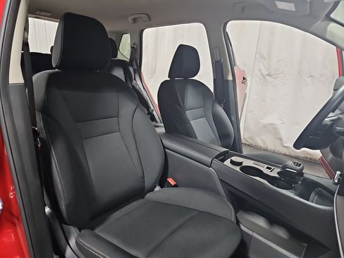 Certified 2025 Nissan Rogue S AWD/4WD image 10