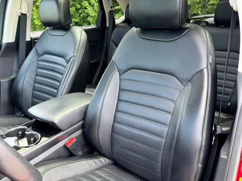 Used 2016 Ford Edge SEL w/ Equipment Group 201A AWD/4WD image 10