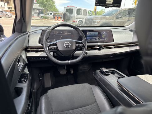 Used 2024 Nissan Ariya AWD image 20