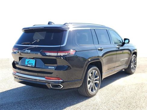 Used 2024 Jeep Grand Cherokee L Overland w/ Trailer Tow Package image 4