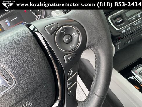 Used 2016 Honda Pilot Touring image 33