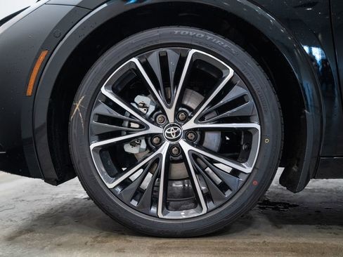 New 2026 Toyota Prius Limited AWD/4WD image 9