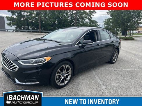 Used 2019 Ford Fusion SEL FWD image 4