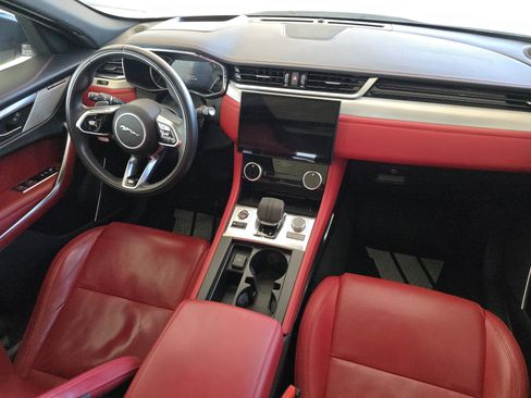 Used 2023 Jaguar F-PACE R-Dynamic S image 29