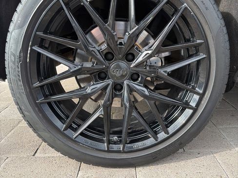 Used 2021 Audi Q3 2.0T Premium Plus w/ Premium Plus Package image 9