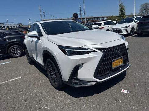 Used 2024 Lexus NX 350h AWD image 15