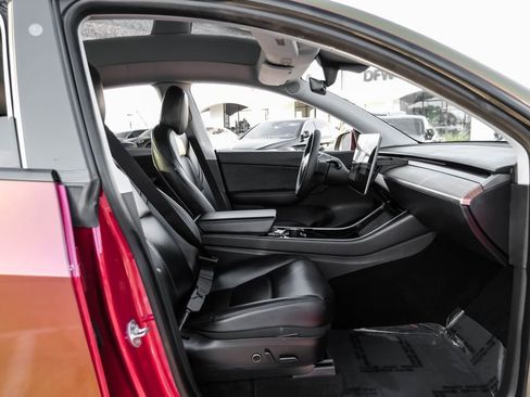 Used 2021 Tesla Model Y 2WD image 37