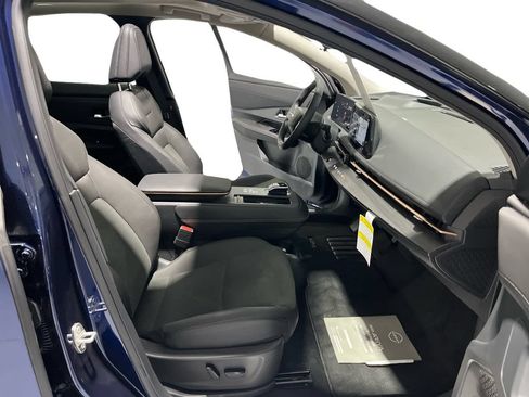 Used 2023 Nissan Ariya AWD image 14
