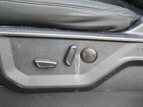 Used 2022 Ford F150 XLT w/ Equipment Group 302A High image 14