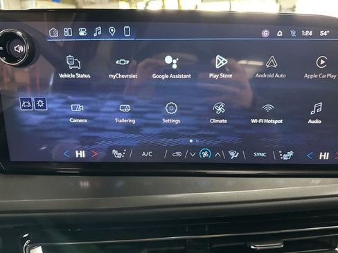 New 2026 Chevrolet Traverse LT image 12