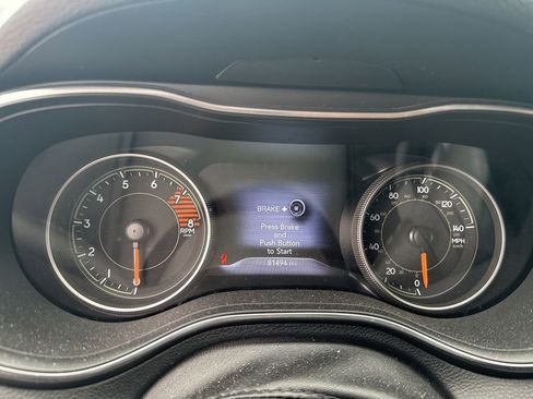 Used 2019 Jeep Cherokee Limited w/ Trailer Tow Group AWD/4WD image 12