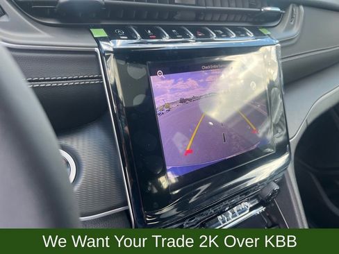 New 2025 Jeep Grand Cherokee Laredo X w/ Luxury Tech Group I image 13