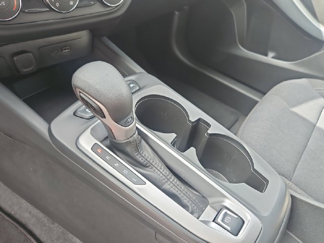 Used 2025 Chevrolet Trax LS FWD image 23