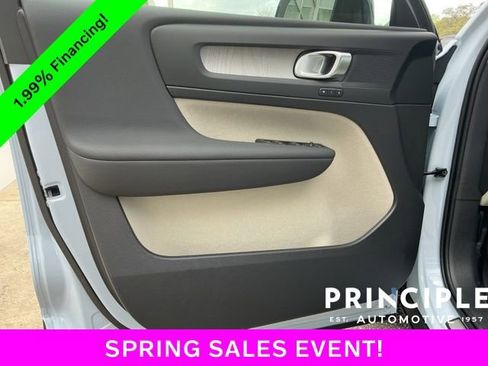 New 2026 Volvo XC40 B5 Plus w/ Protection Package Premier AWD/4WD image 25