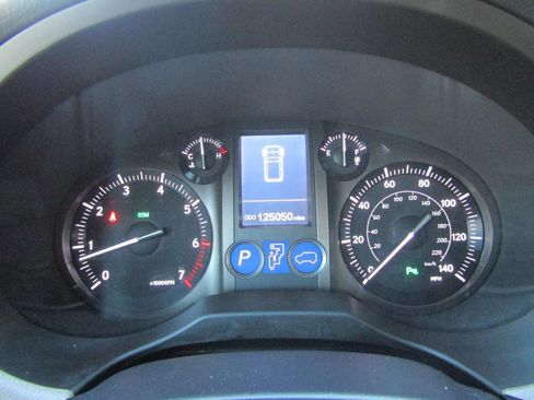 Used 2017 Lexus GX 460 image 16