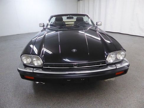 Used 1989 Jaguar XJS V12 Convertible image 2